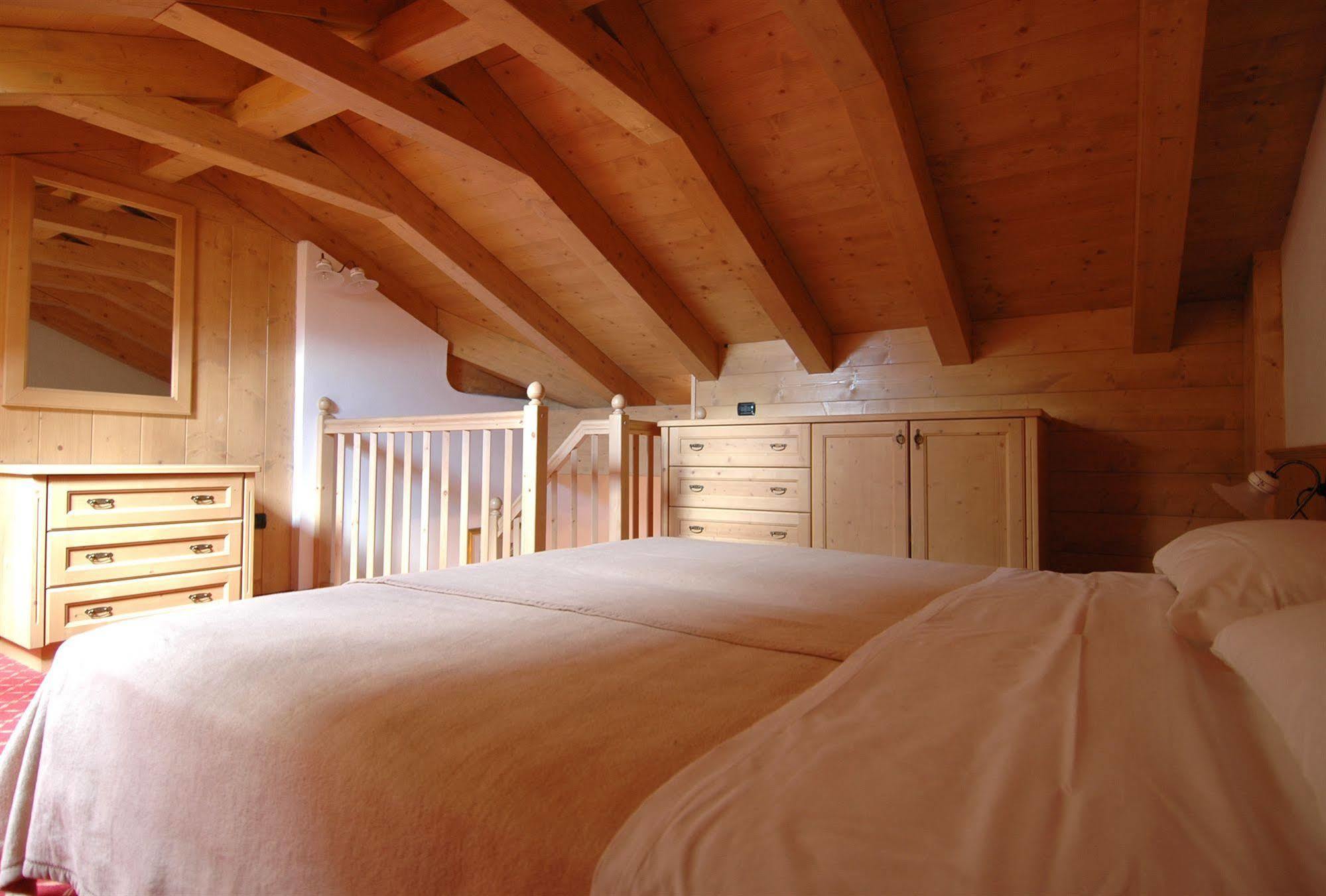 Residence Pez Gajard San Martino Di Castrozza Eksteriør bilde